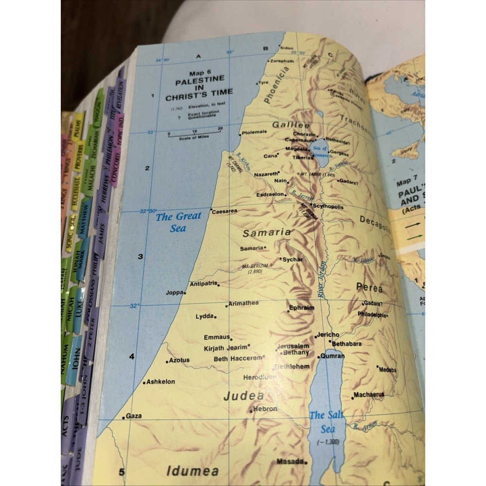 Nelson Study Bible NKJV Indexed Tabs Maps Hardcover 1997 w Zipper Case - Picture 8 of 9